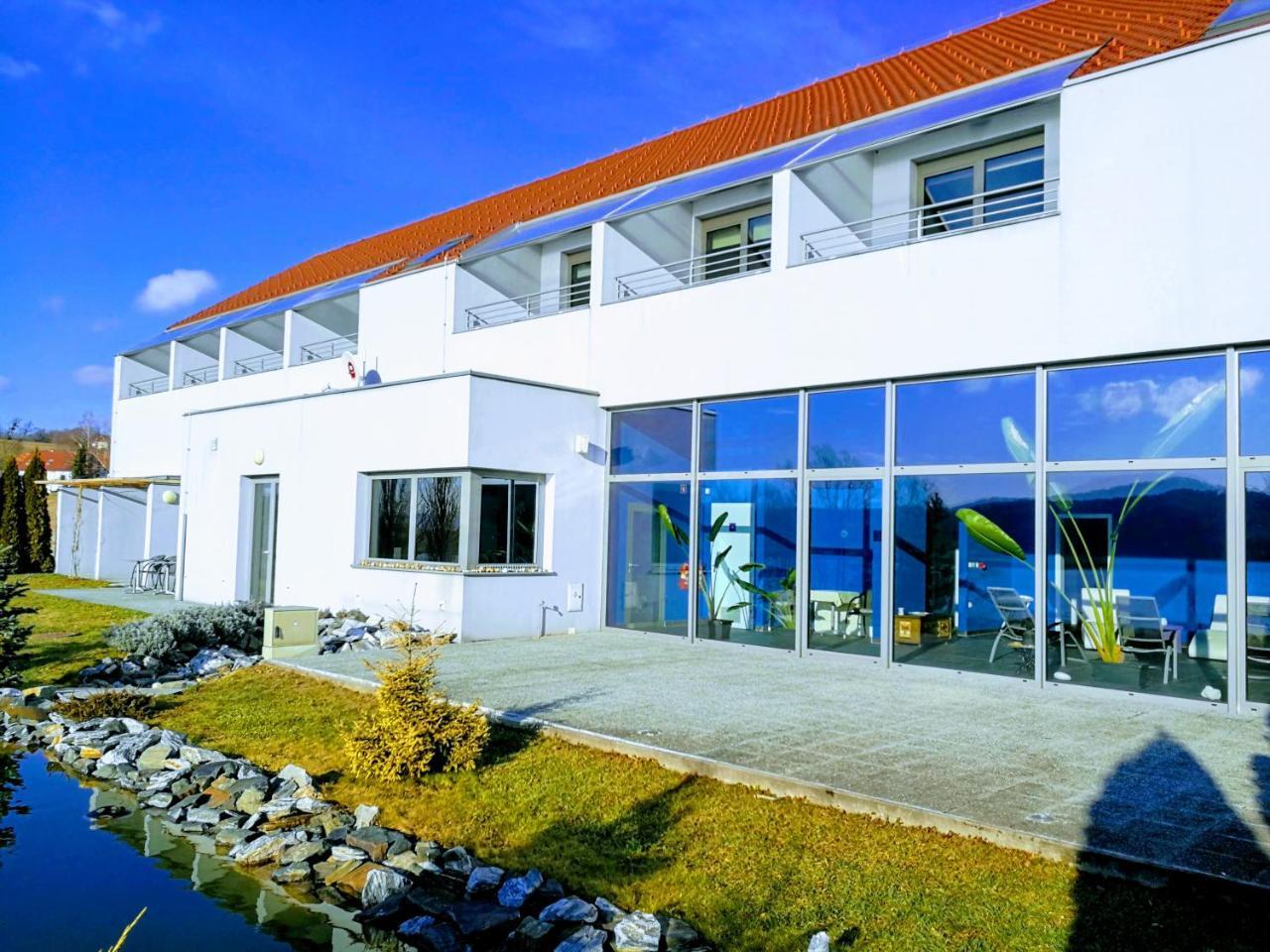 Šiker B&B Hotel Pernica Exterior foto